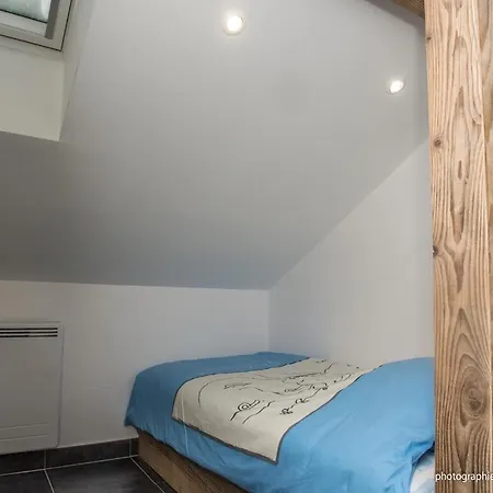 Chalet Les Jonquilles Шале *