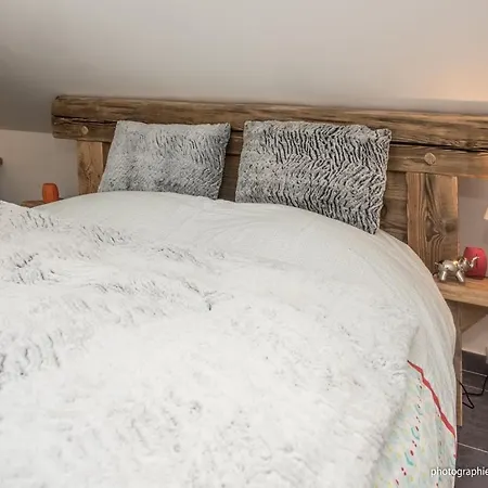 Chalet Les Jonquilles Шале *
