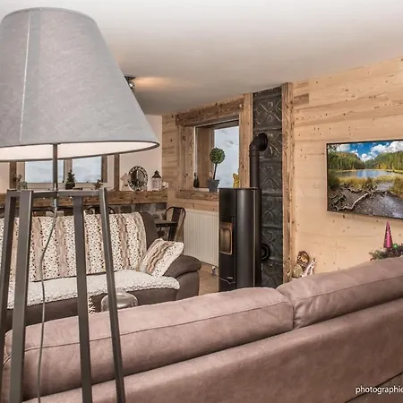 Chalet Les Jonquilles Шале *