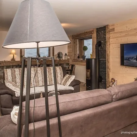 Chalet Les Jonquilles Шале *